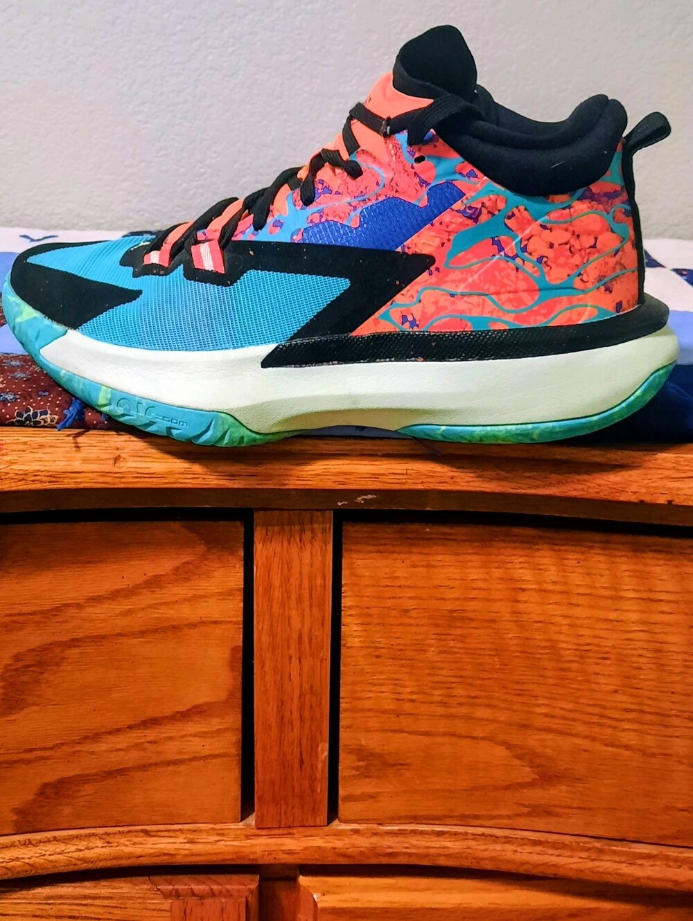 NWOT MENS NIKE AIR JORDAN "ZION 1 (PLANET Z)" BASKETBALL SHOES. SZ 9
